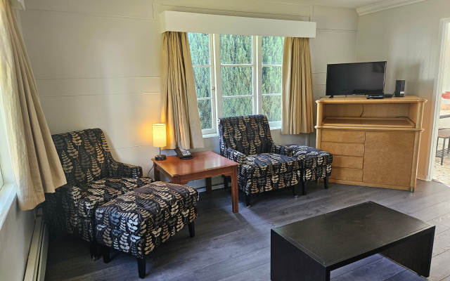 Affordable group accommodation with two bedrooms in East Vancouver