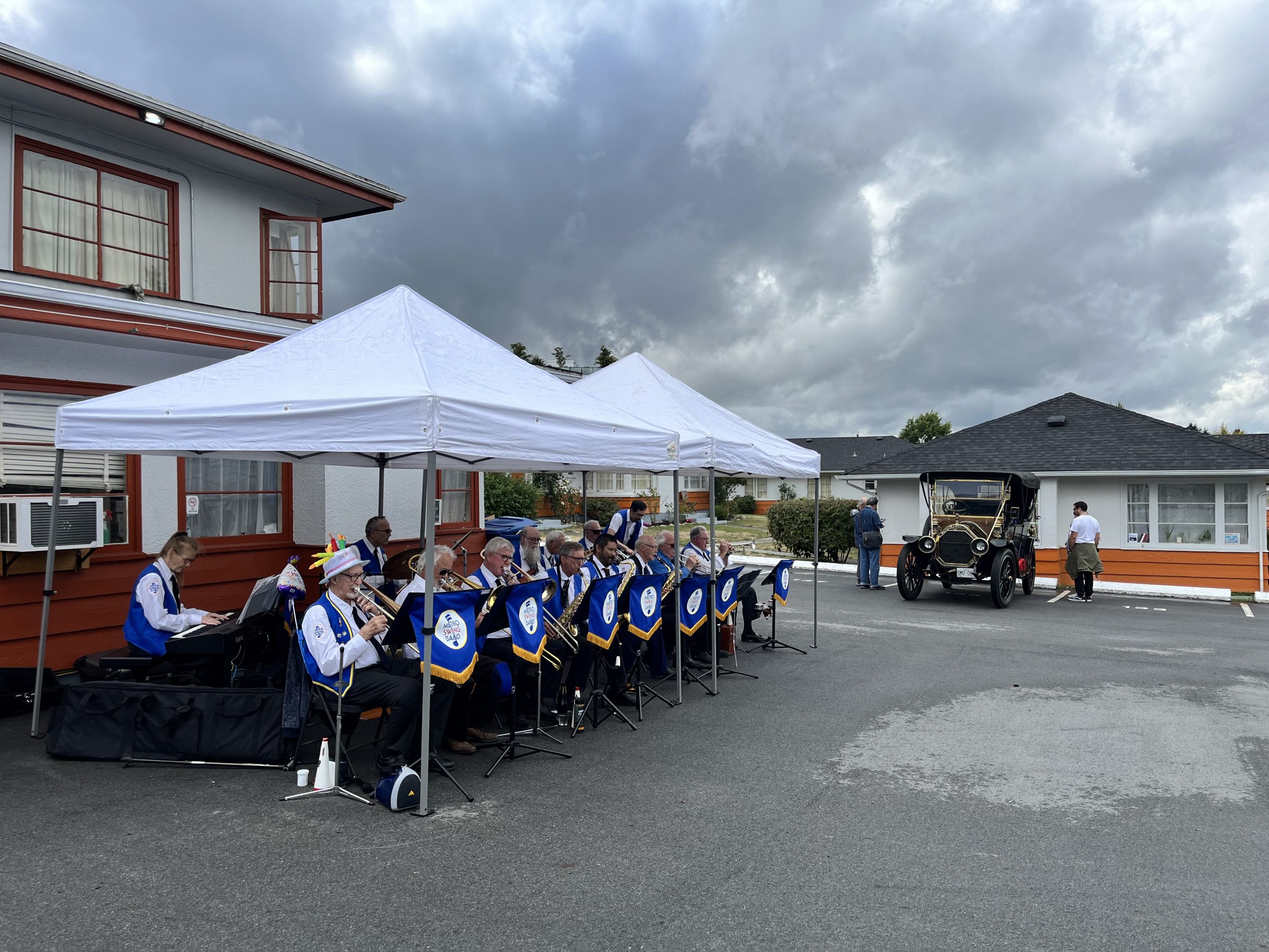 Family-friendly retro car event on Kingsway at 2400 Motel